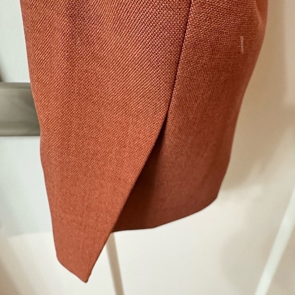 Y2K Cropped Blazer. Burnt sierra. Sexy look. Preppy but cool. Gorgeous color. - Picture 14 of 15